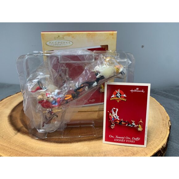 Hallmark Keepsake Ornament Looney Tunes "On Tweety! On Daffy!" 2004 Limited Edit - Picture 2 of 9